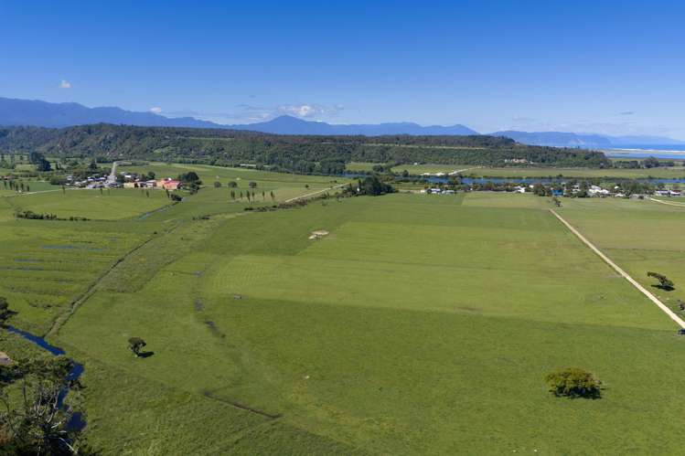 71 Waverley Street Karamea_17