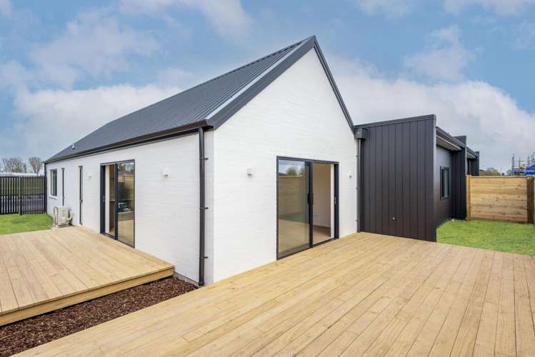 27 Ruia Crescent Cambridge_17