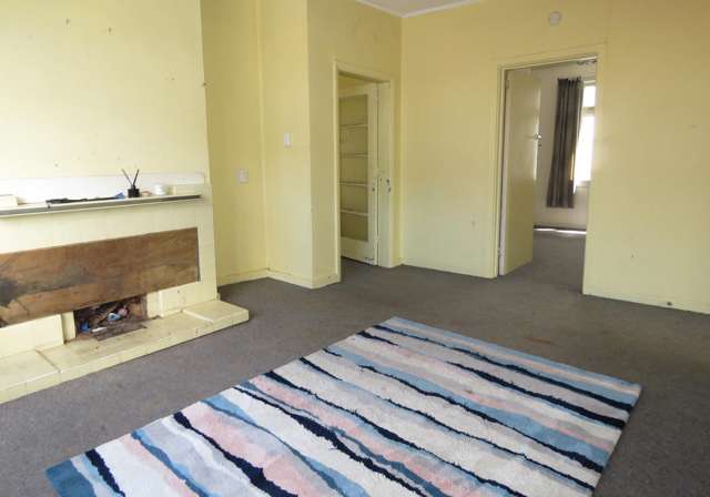 82 Shiel Street Reefton_4