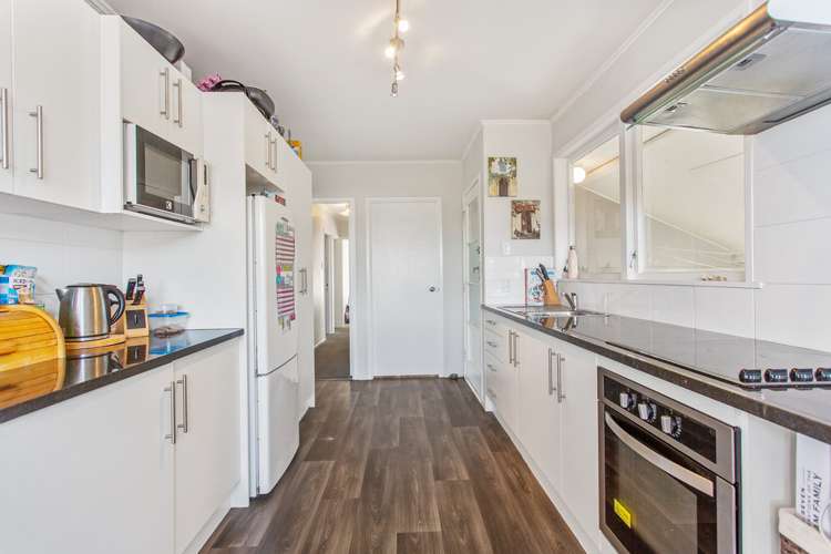 8 Beeston Crescent Manurewa_5