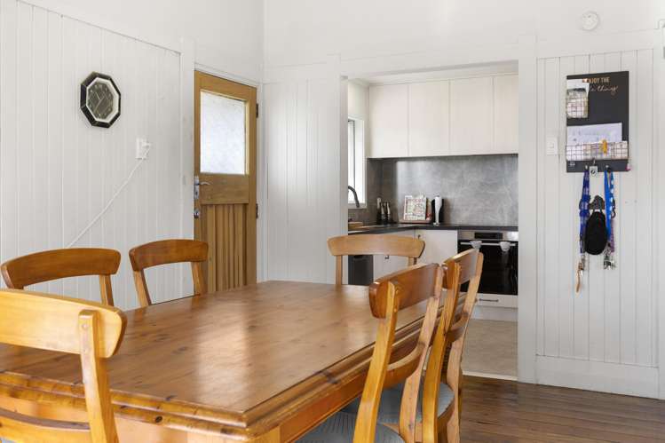 160 White Road Broadlands Forest_14