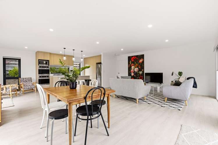 4C Mere Road Taupo_13