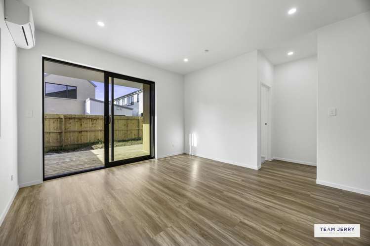 36 Stableford Crescent Opaheke_12