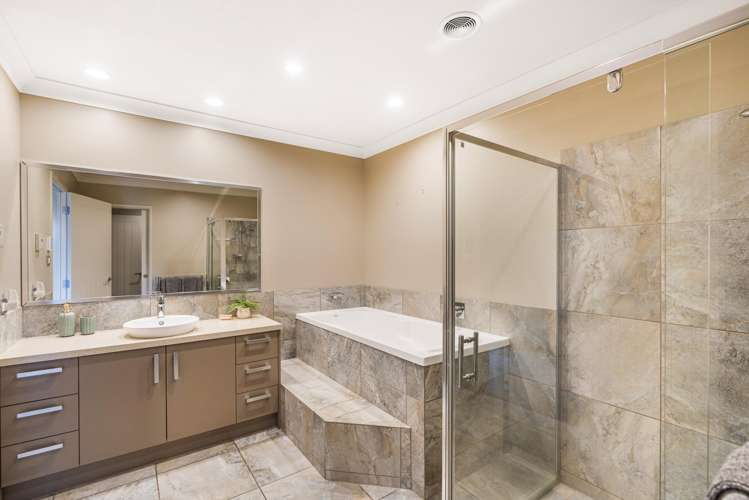 16 Bernice Crescent Yaldhurst_12
