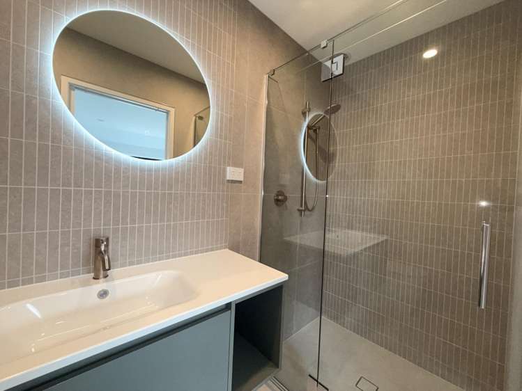 8/1 Scott Road 10695_6