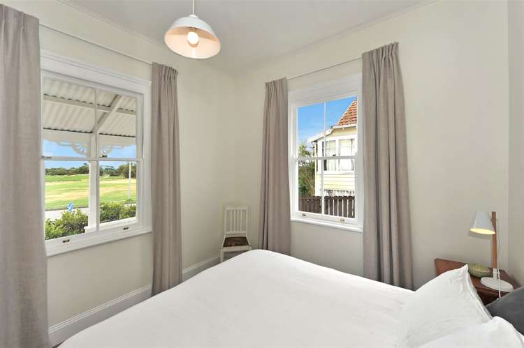 1/79 Beach Road Tahunanui_5