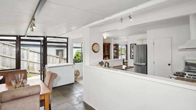 2/17 Dianthus Place Browns Bay_16