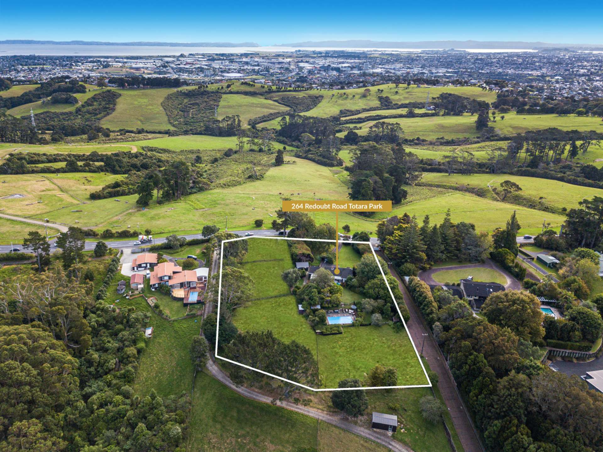 264 Redoubt Road Totara Park_0