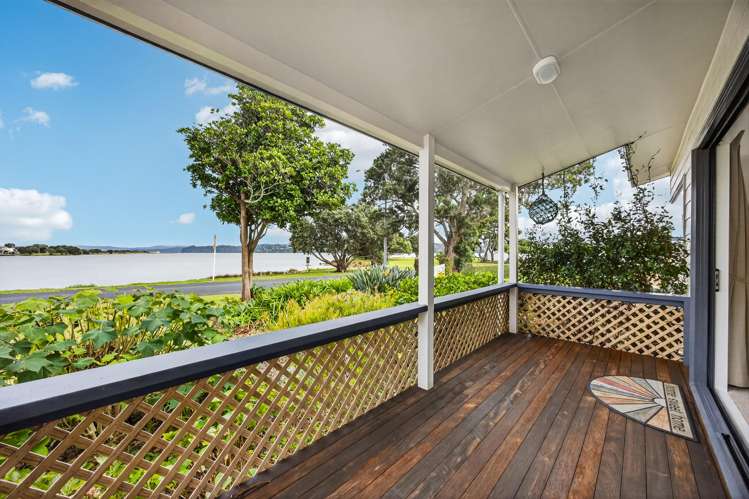 32B Kiwi Esplanade Mangere Bridge_3