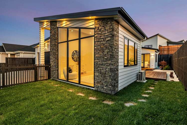 377 Te Taruna Drive_3