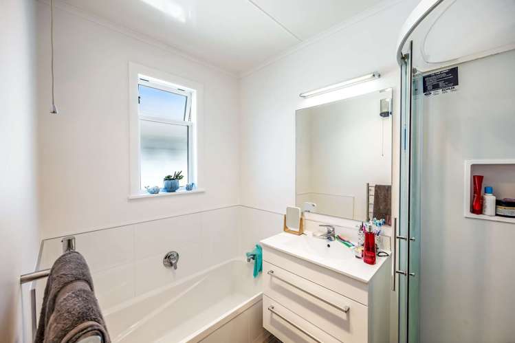 64 Epuni St Lower Hutt_13