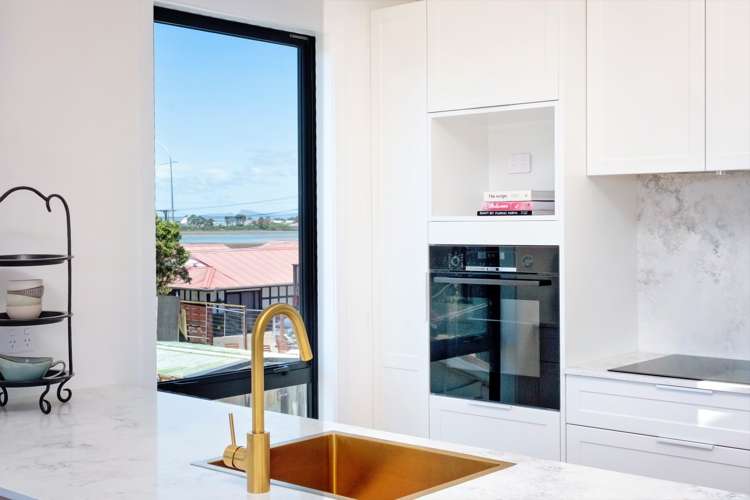 96 Charles Street Westshore_7