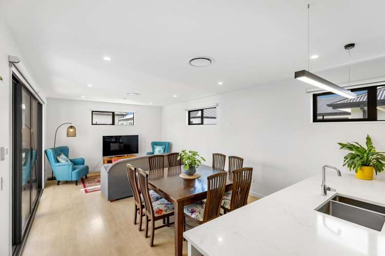 69 Ashurst Crescent_4