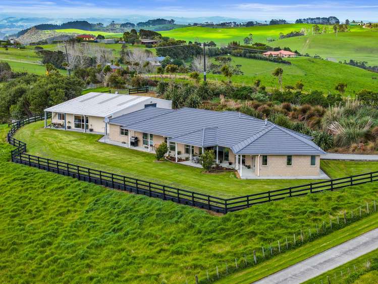 1518 Old North Road Helensville_29