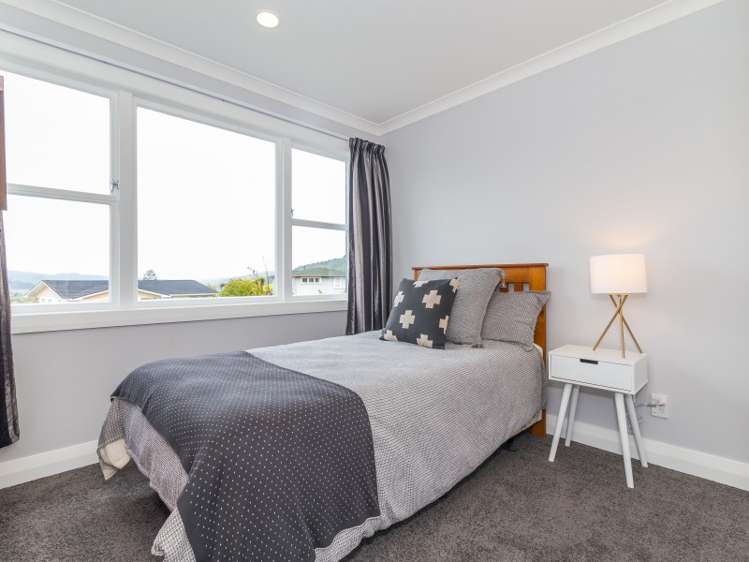 16 Sunnyview Drive Brown Owl_11