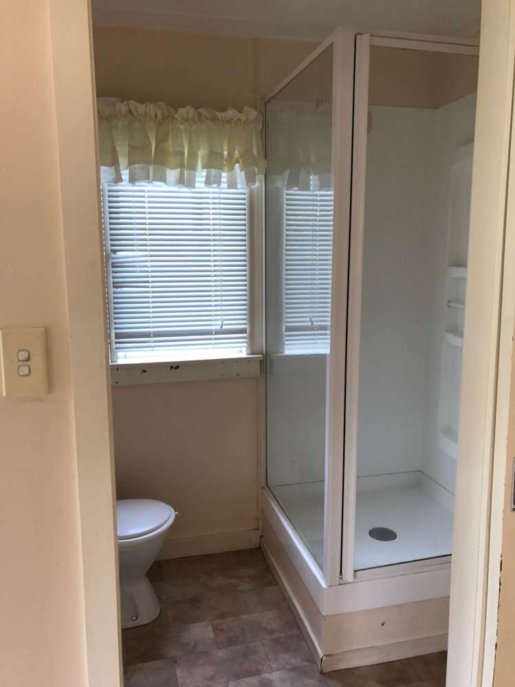 31 Kyle Road Greenhithe_9