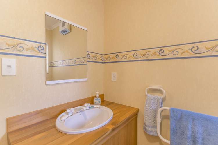 7 Amokura Street Waikanae_20