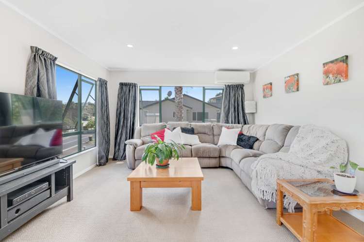 8 Coralsea Way Arkles Bay_11