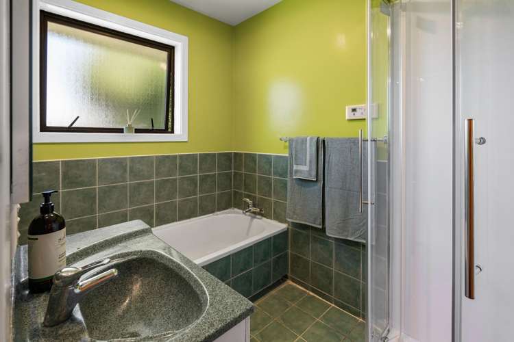 16 George Street Rolleston_20