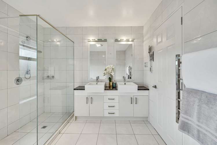 19 Huntington Park Drive Greenhithe_12