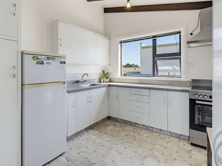 1 and 2 /12 John Street Blenheim Central_6