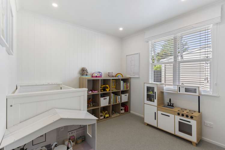 21 Tamariki Avenue Kelston_11