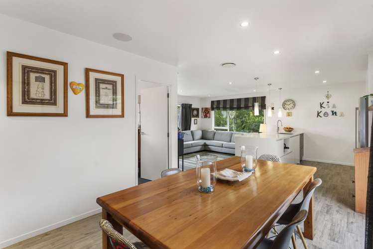 19 Mayall Avenue Beach Haven_10