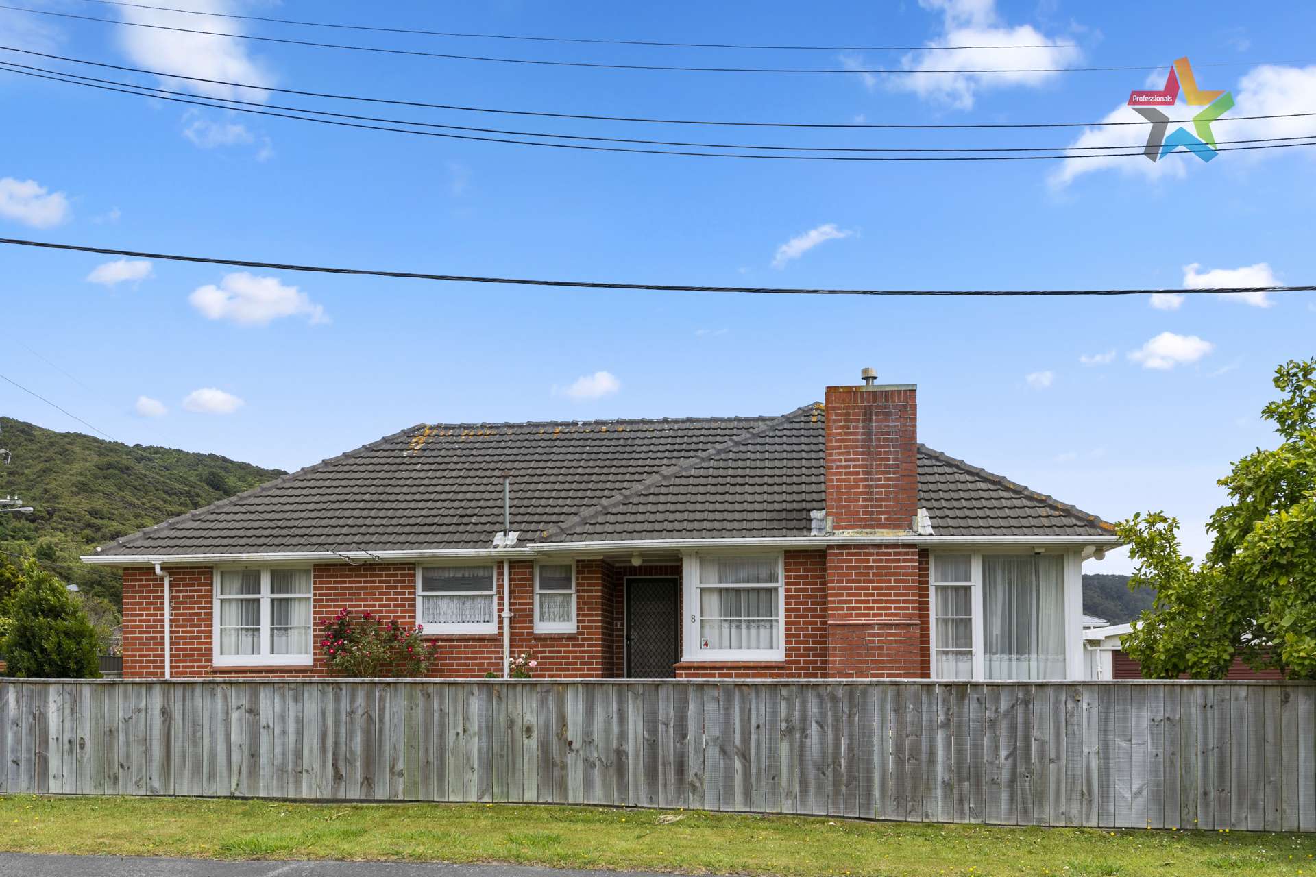 8 Reading Street Wainuiomata_0