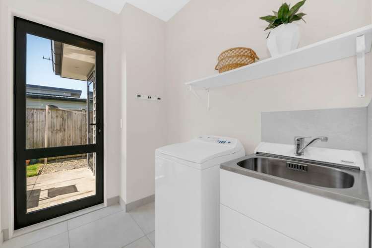 17 Doidge Street Beachlands_25