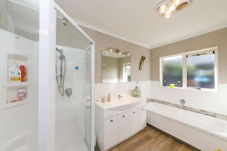 44 Peter Hall Drive Kelvin Grove_11