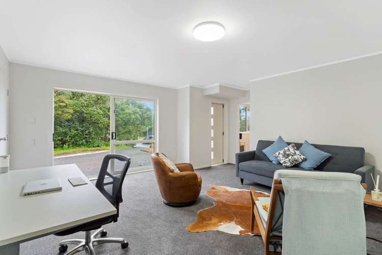94 Pleasant Road Titirangi_10