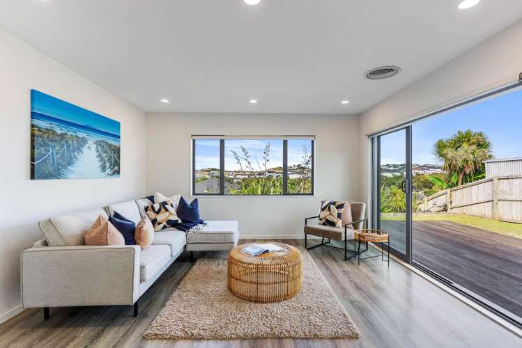 11 Flavell Drive Orewa_4