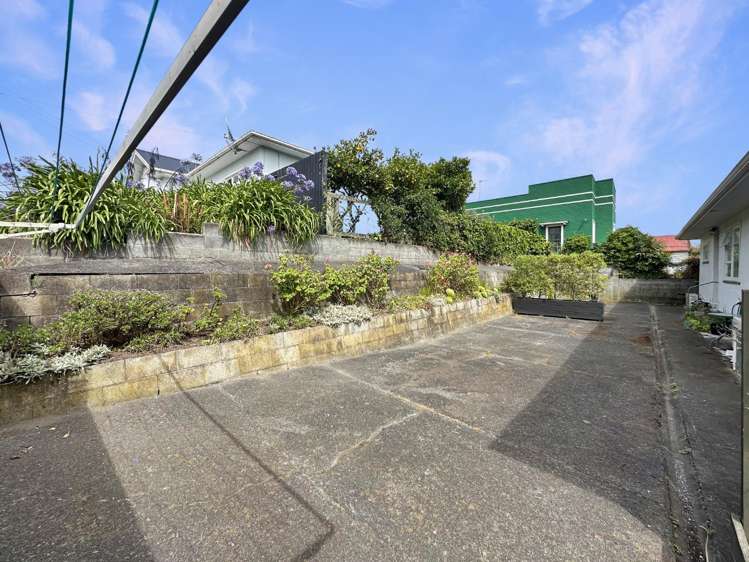 1/30 Guyton Street 1235_12