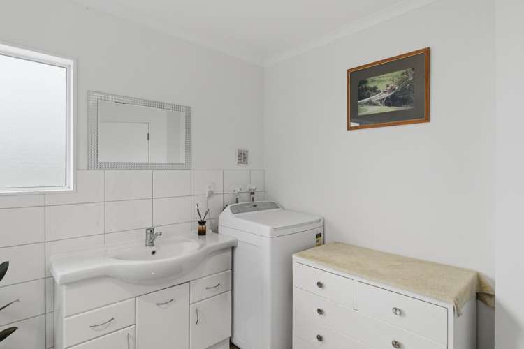 100 Hendersons Line Marton_11