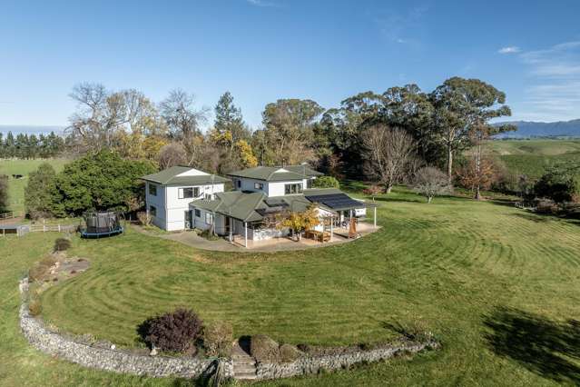 Rural Retreat with Airstrip, Hangar and Workshop
