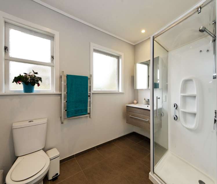 124 Tiroroa Avenue Te Atatu South_11