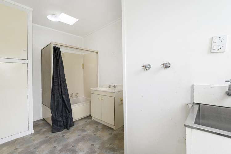 247b Levers Road Matua_17