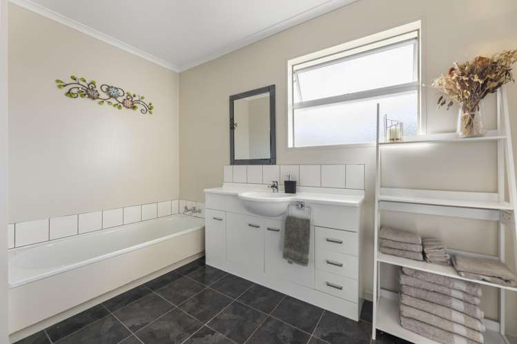 21 Severn Street Mosgiel_9