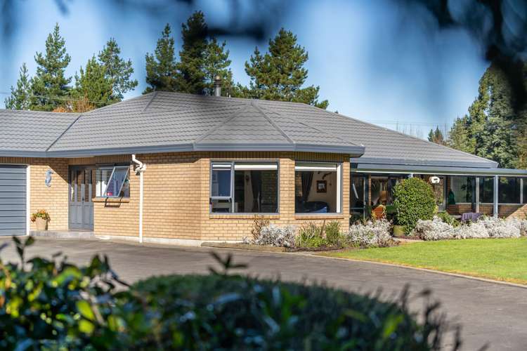 148 Willow Park Drive Opaki_22