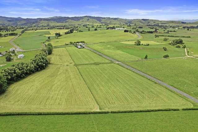 Cnr Tahuna-o-Hinewai and Tanui Roads Hoe-o-tainui_2