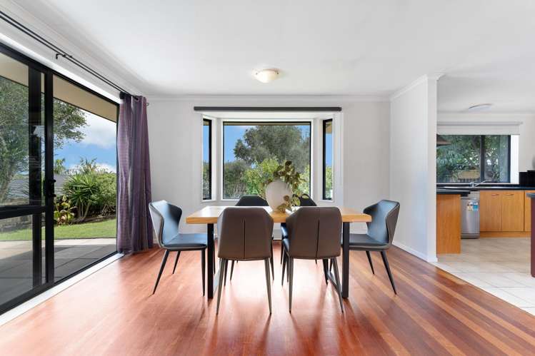 6 Pitoitoi Avenue Greenhithe_9