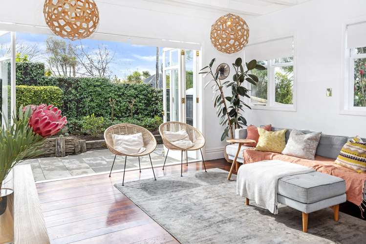 1/85 Beach Road Mellons Bay_5