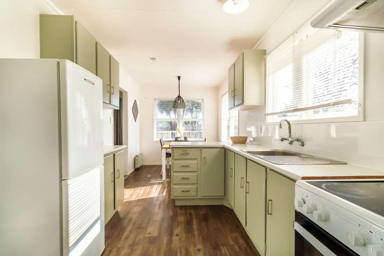 7 Tennyson Drive Owhata_8