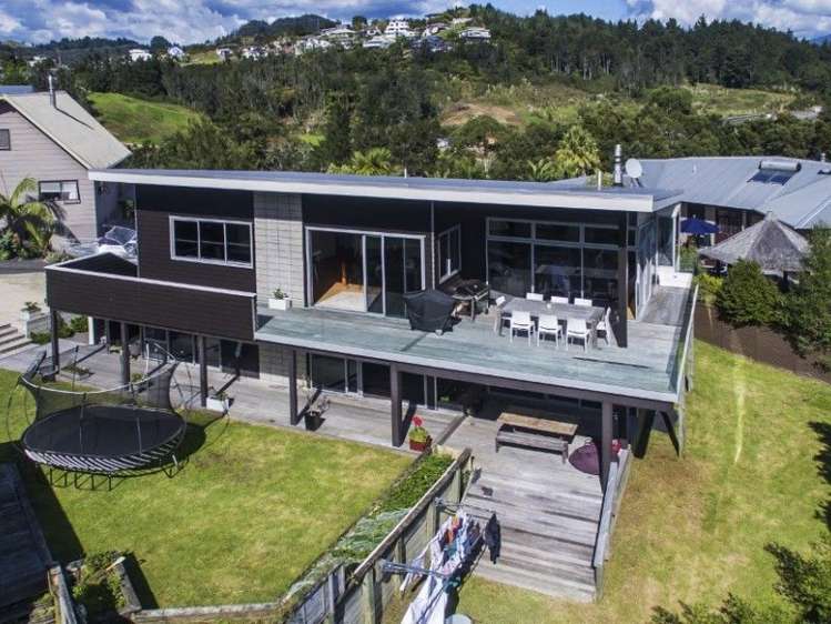 125 Chevron Crescent Whangamata_10