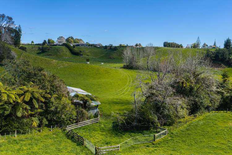 187A Smart Road Glen Avon_13