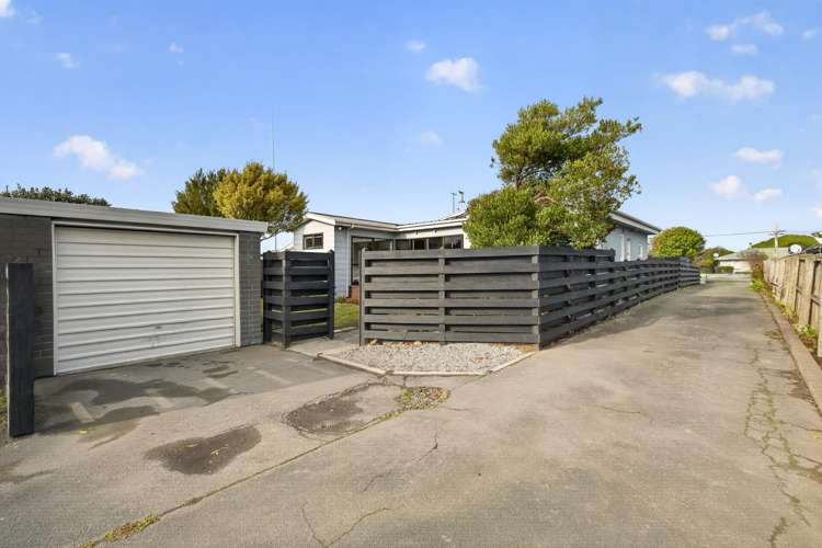 2/146 Beach Road North New Brighton_25