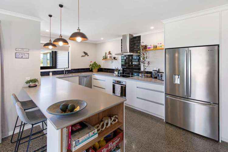 728 Makino Road Halcombe_10