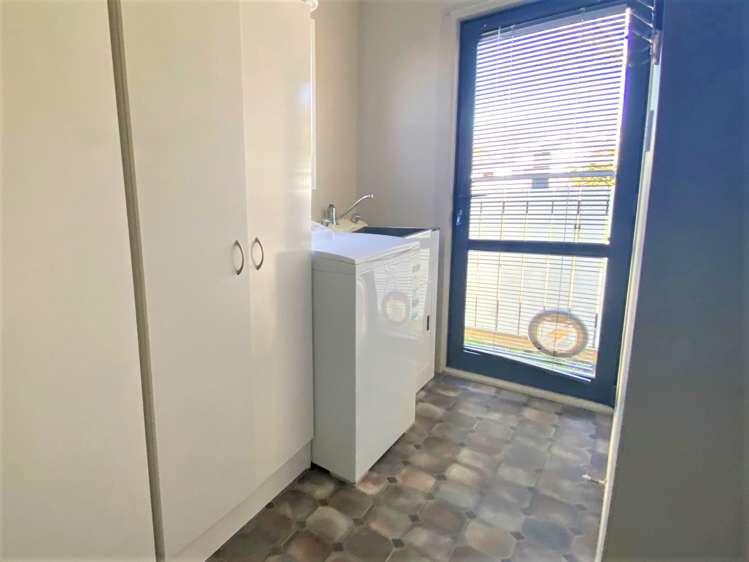 135 Portia Street Stratford_10