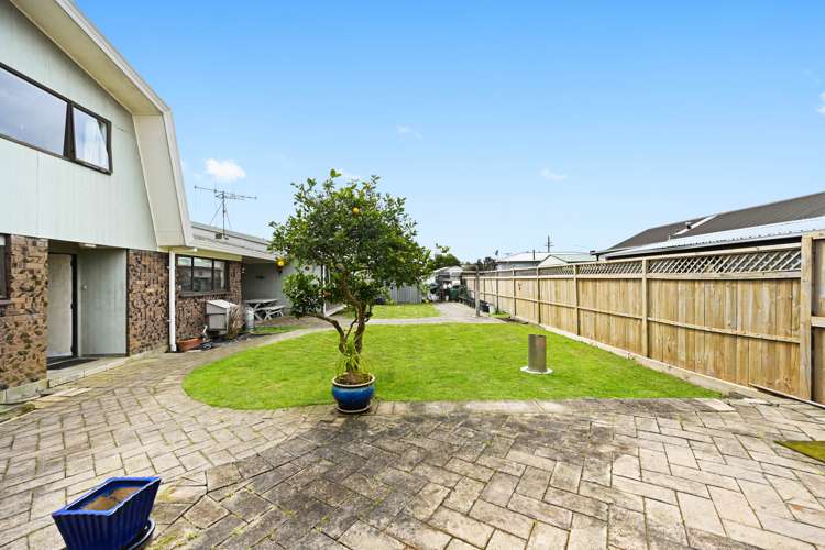 14 Colstone Street Glenview_23