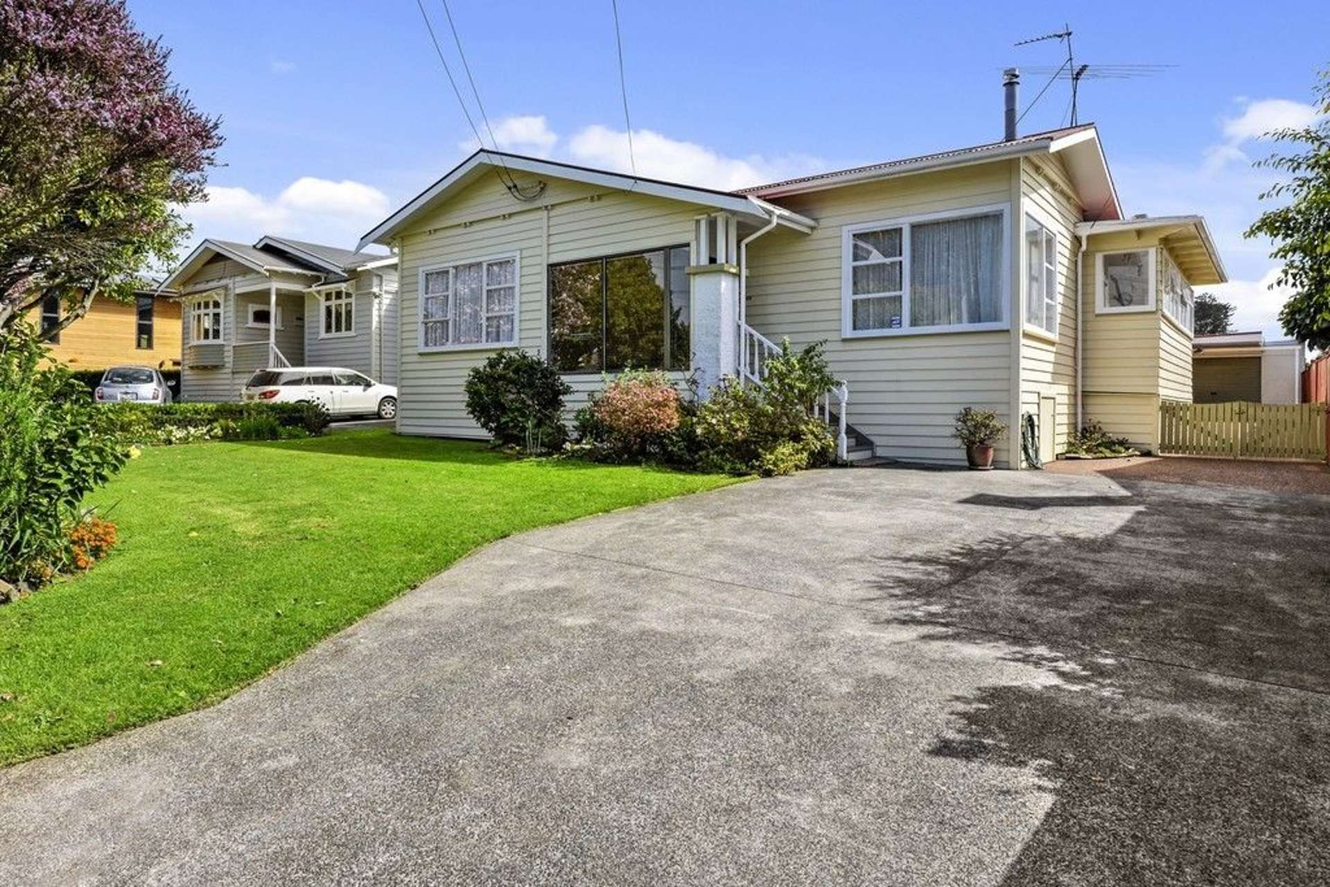 43 Kitenui Avenue Mount Albert_0